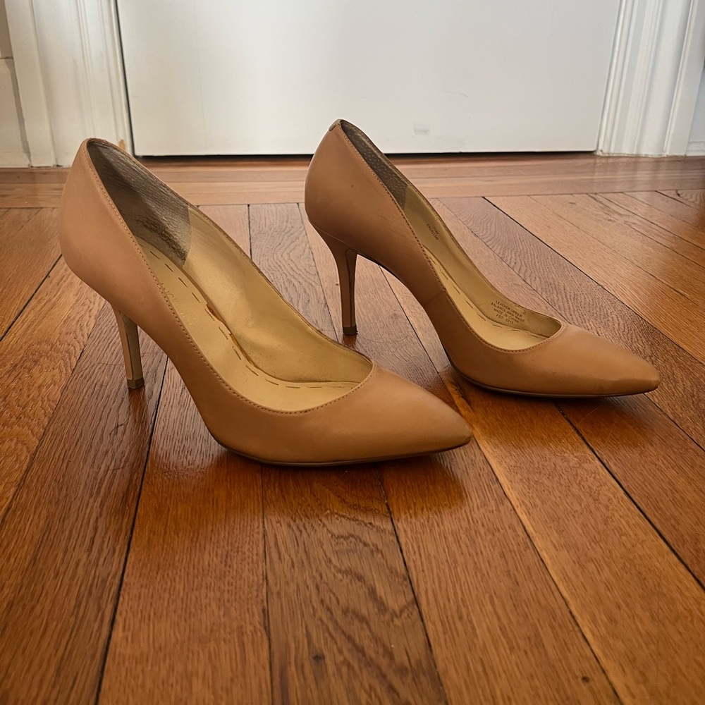 Enzo Angiolini Tan Heels Classic Pointed-Toe Pumps
